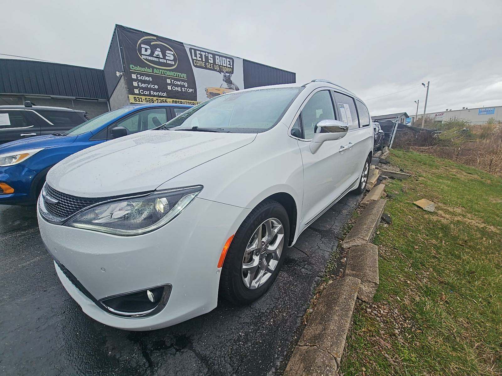 2019 Chrysler Pacifica Limited FWD
