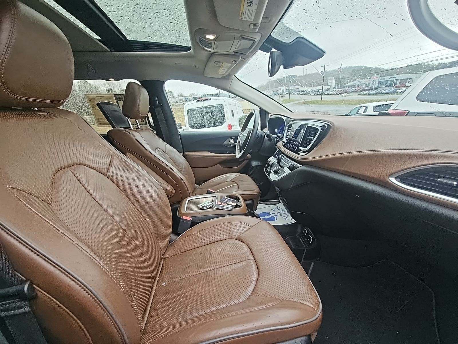 2019 Chrysler Pacifica Limited FWD