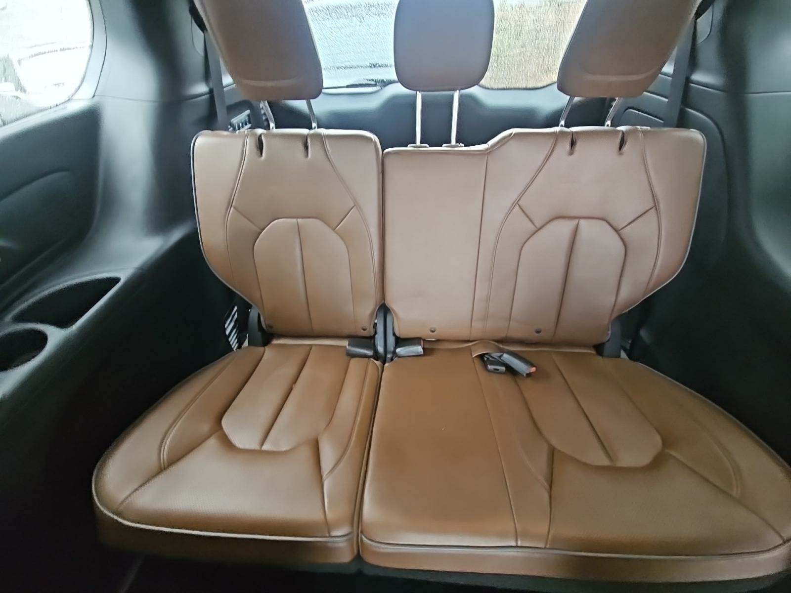 2019 Chrysler Pacifica Limited FWD