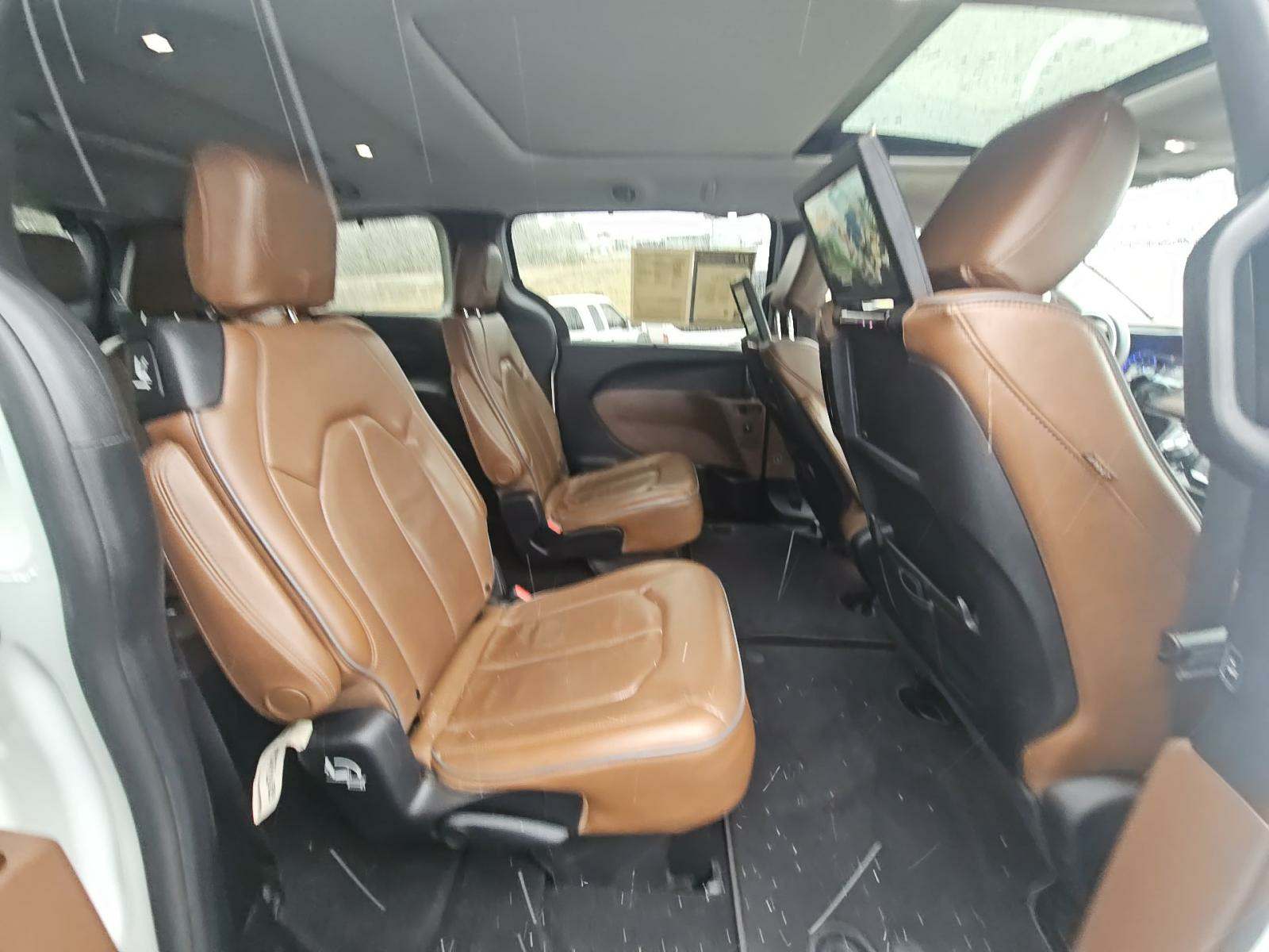 2019 Chrysler Pacifica Limited FWD