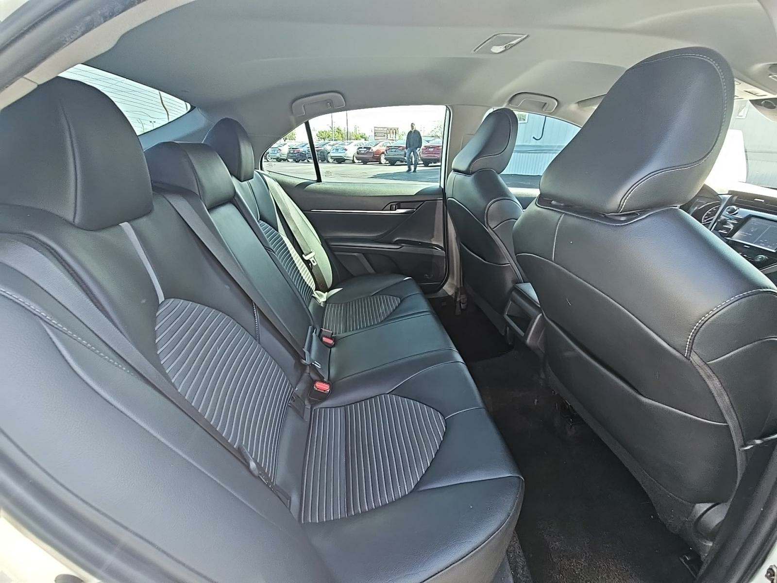 2020 Toyota Camry SE Nightshade FWD