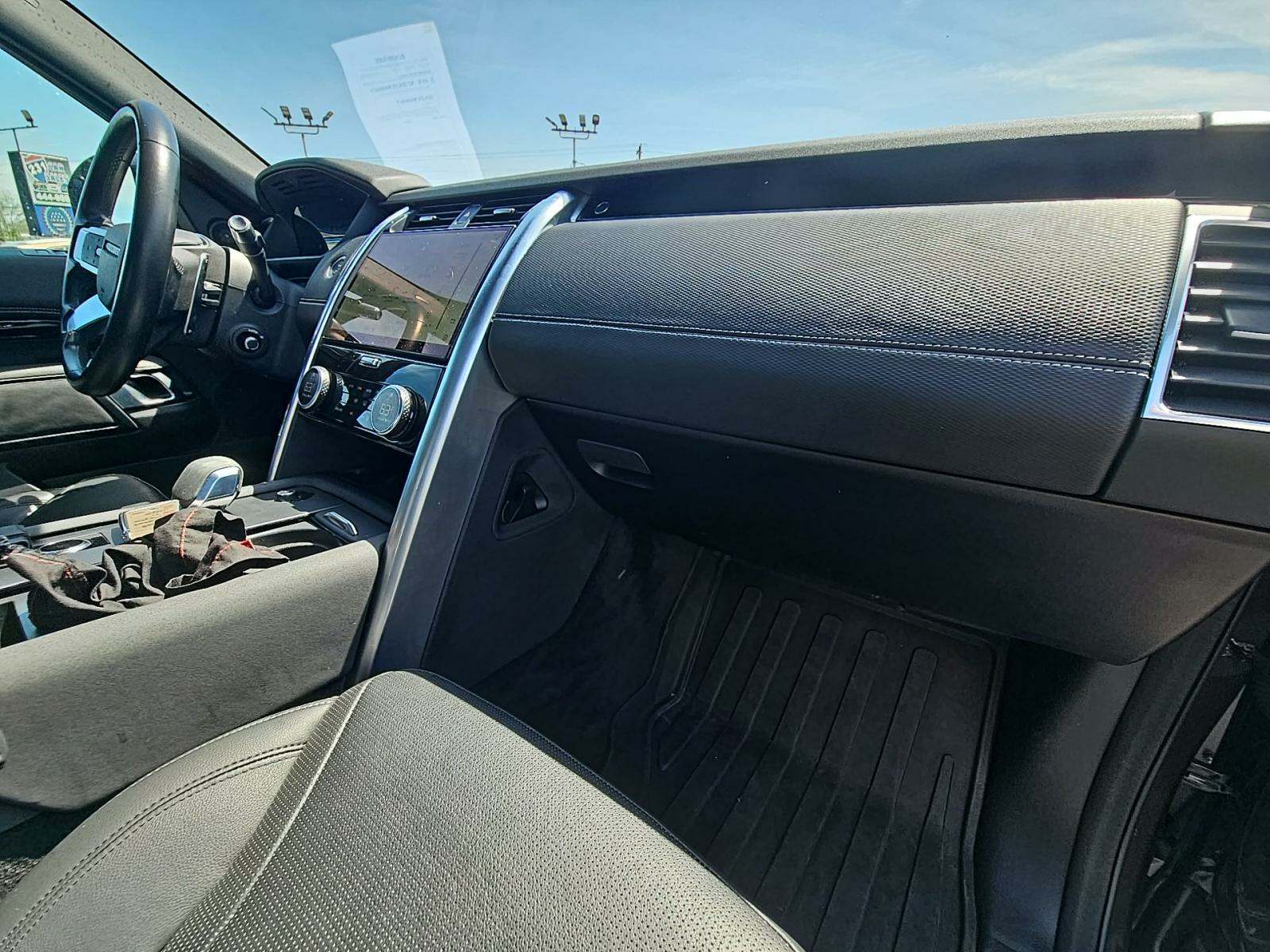 2021 Land Rover Discovery S R-Dynamic AWD