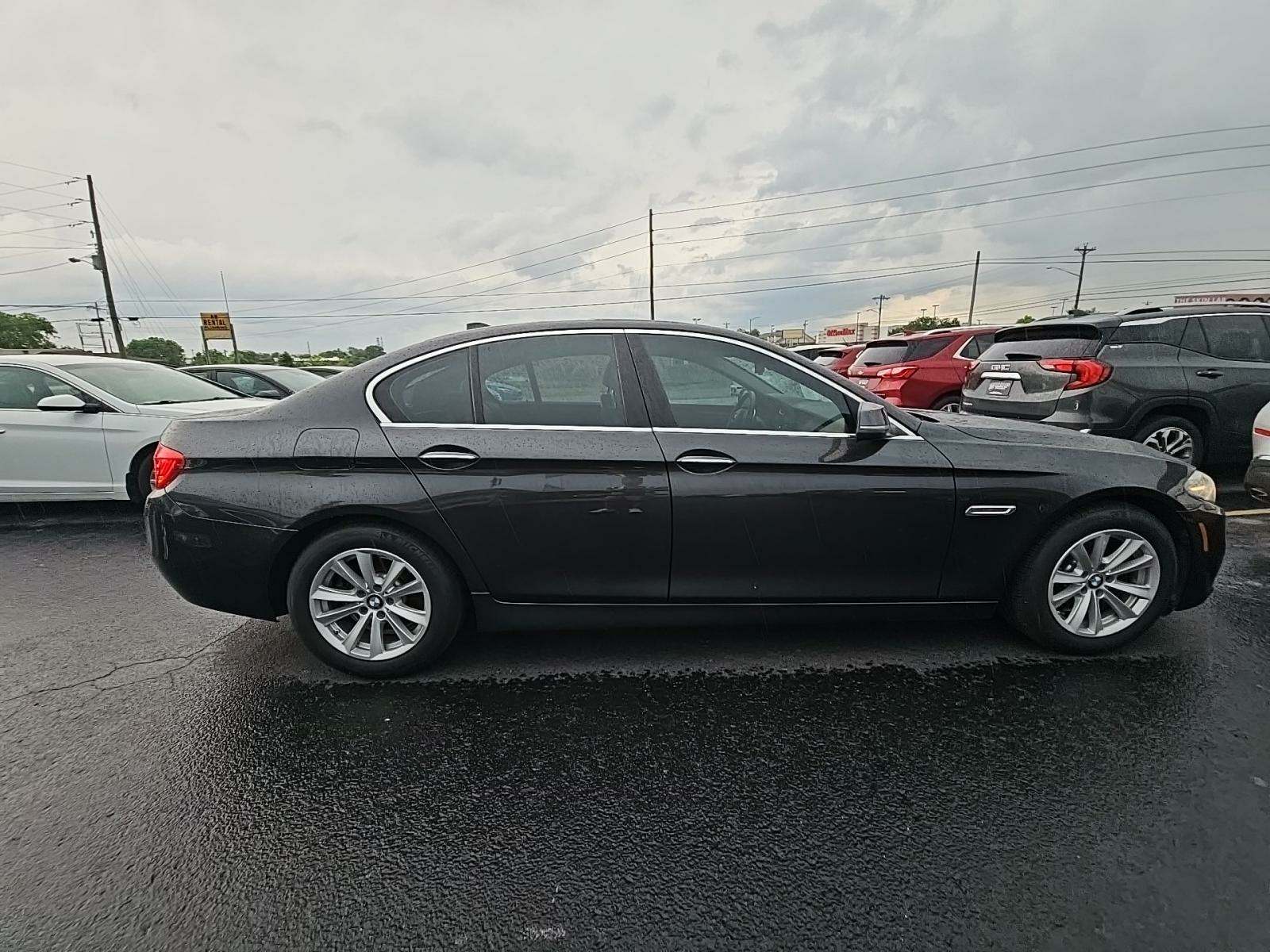 2016 BMW 5 Series 528i RWD