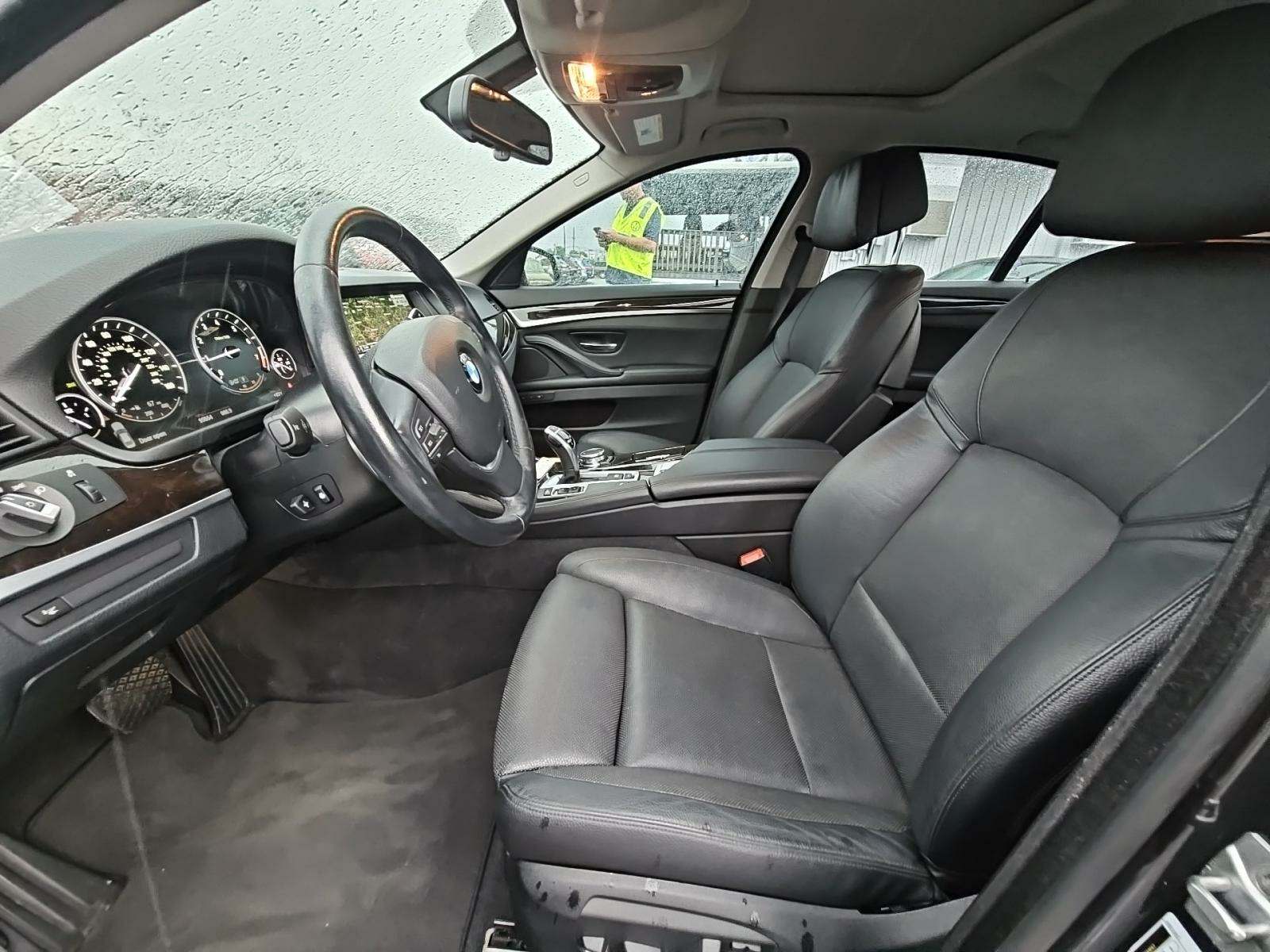 2016 BMW 5 Series 528i RWD