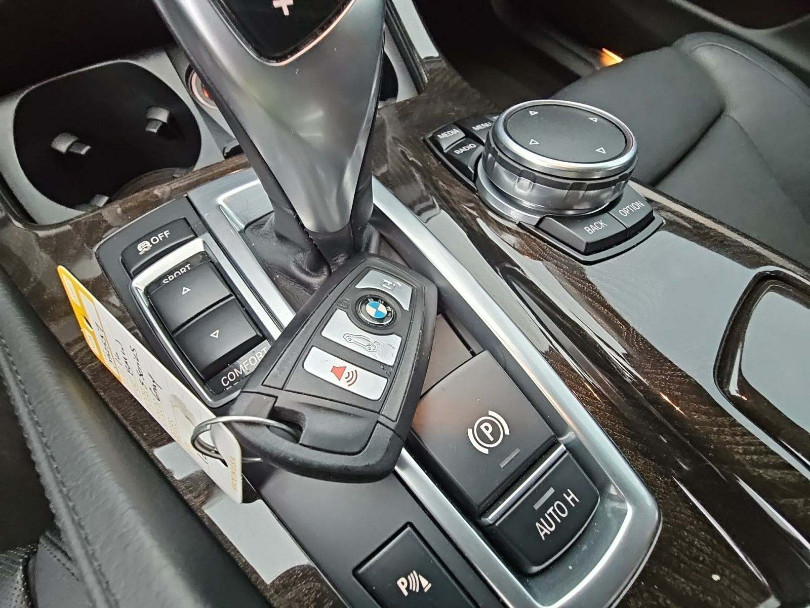 2016 BMW 5 Series 528i RWD