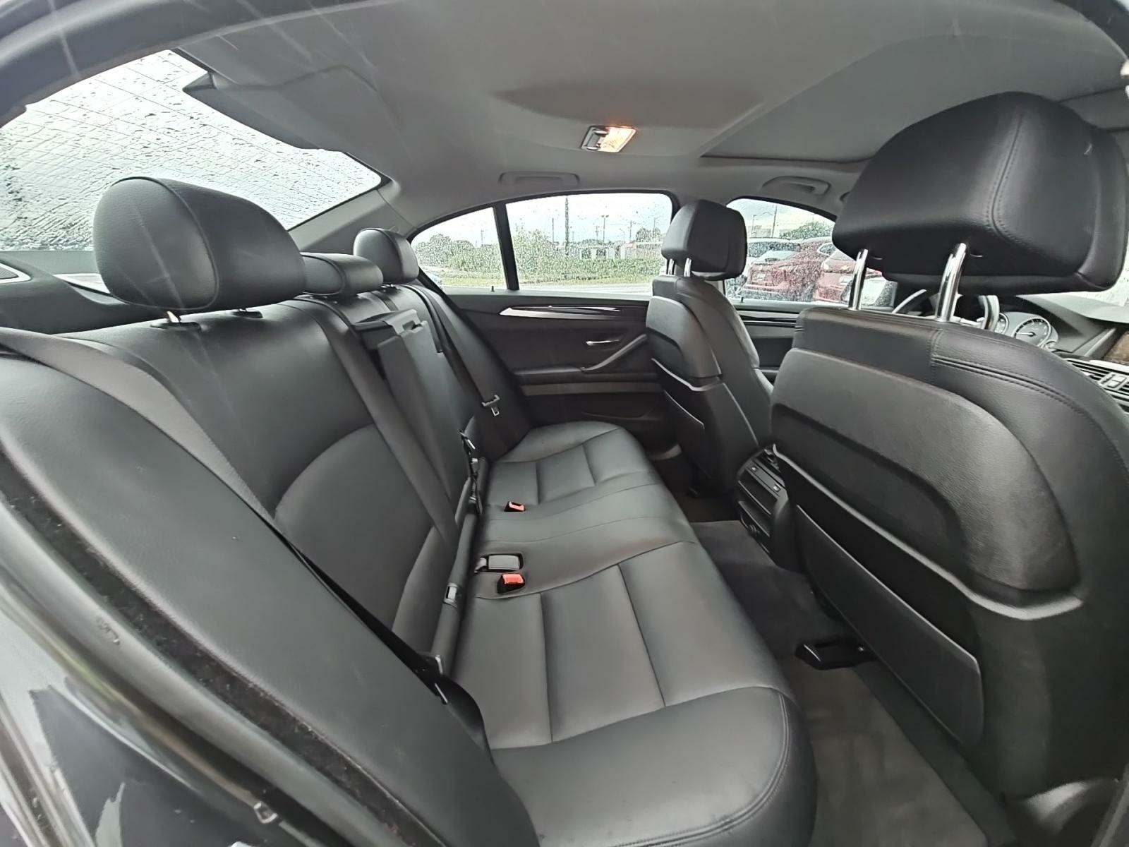 2016 BMW 5 Series 528i RWD