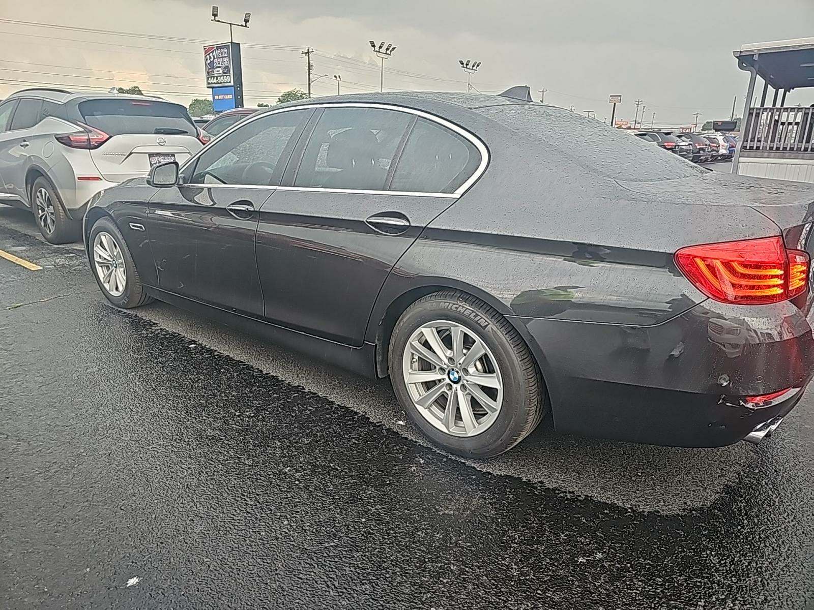 2016 BMW 5 Series 528i RWD