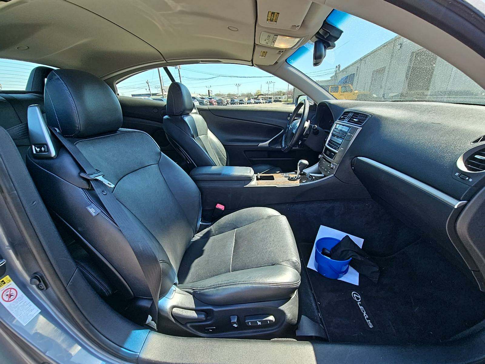 2012 Lexus IS IS 250C RWD