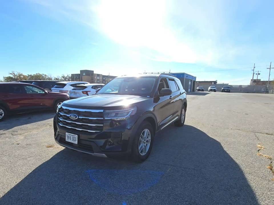 2025 Ford Explorer Active AWD