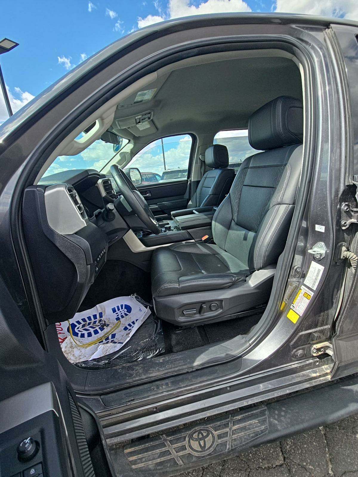 2022 Toyota Tundra SR5 AWD