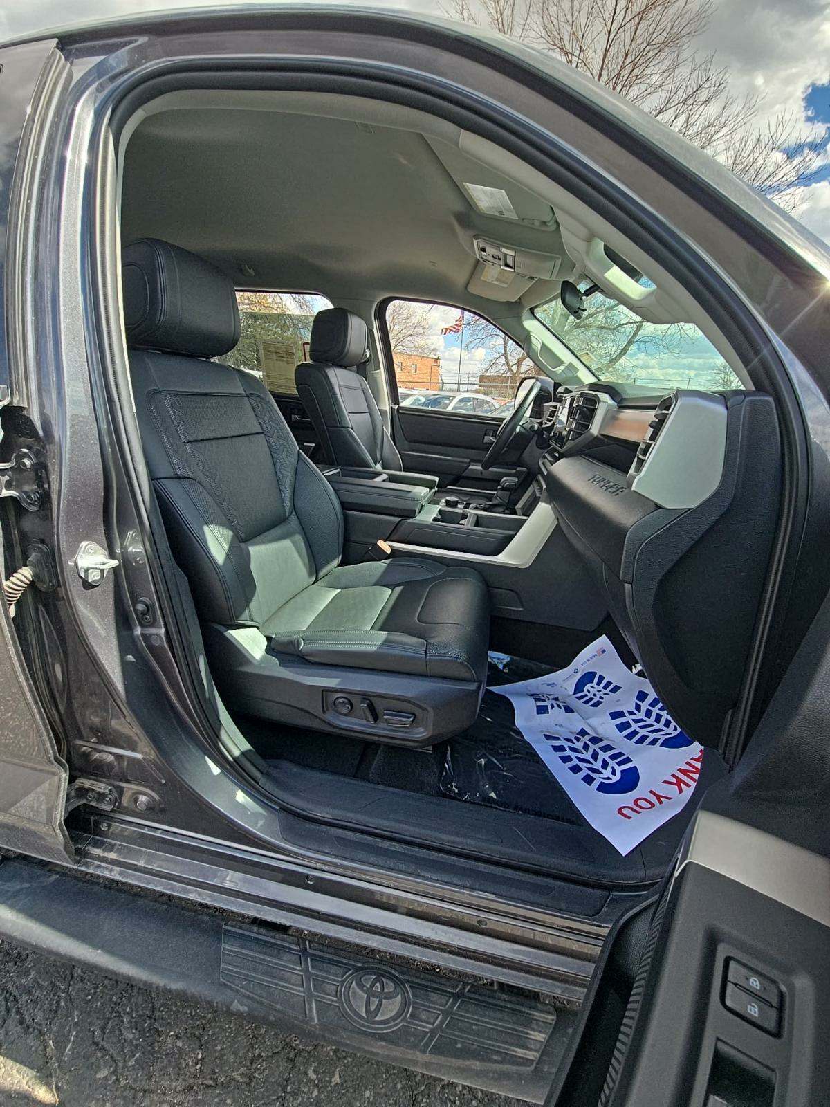 2022 Toyota Tundra SR5 AWD