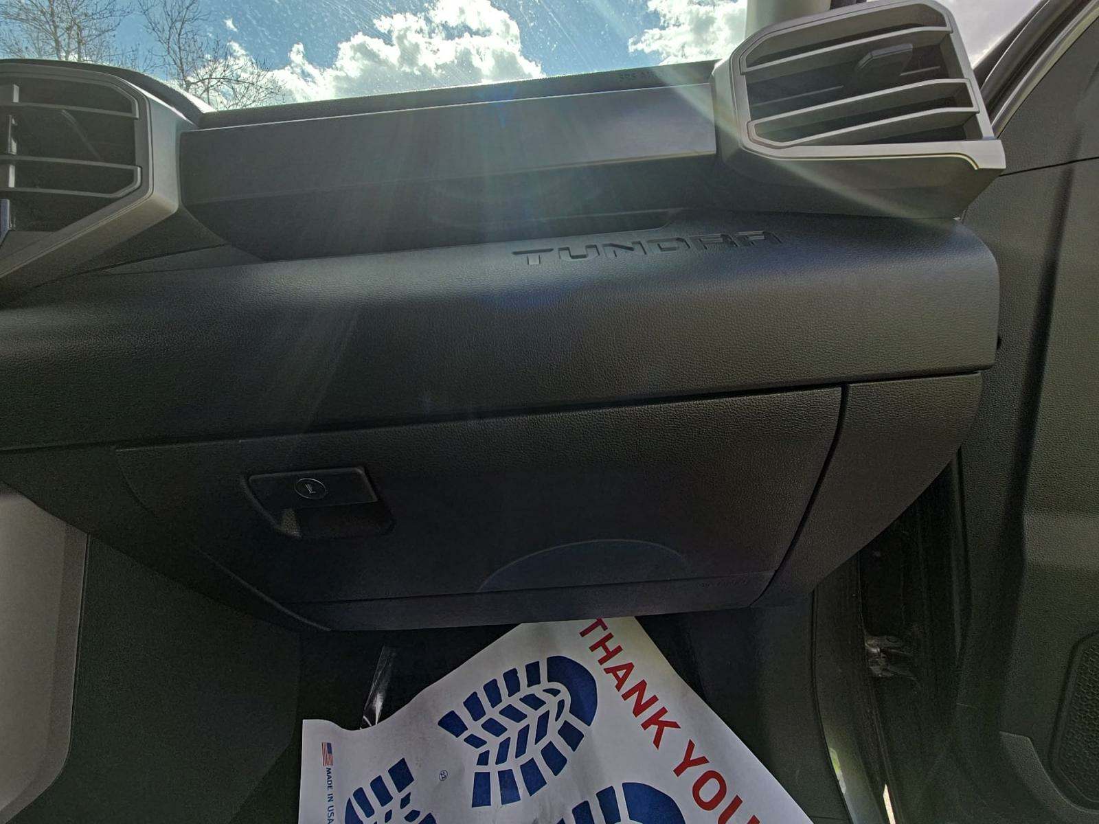 2022 Toyota Tundra SR5 AWD