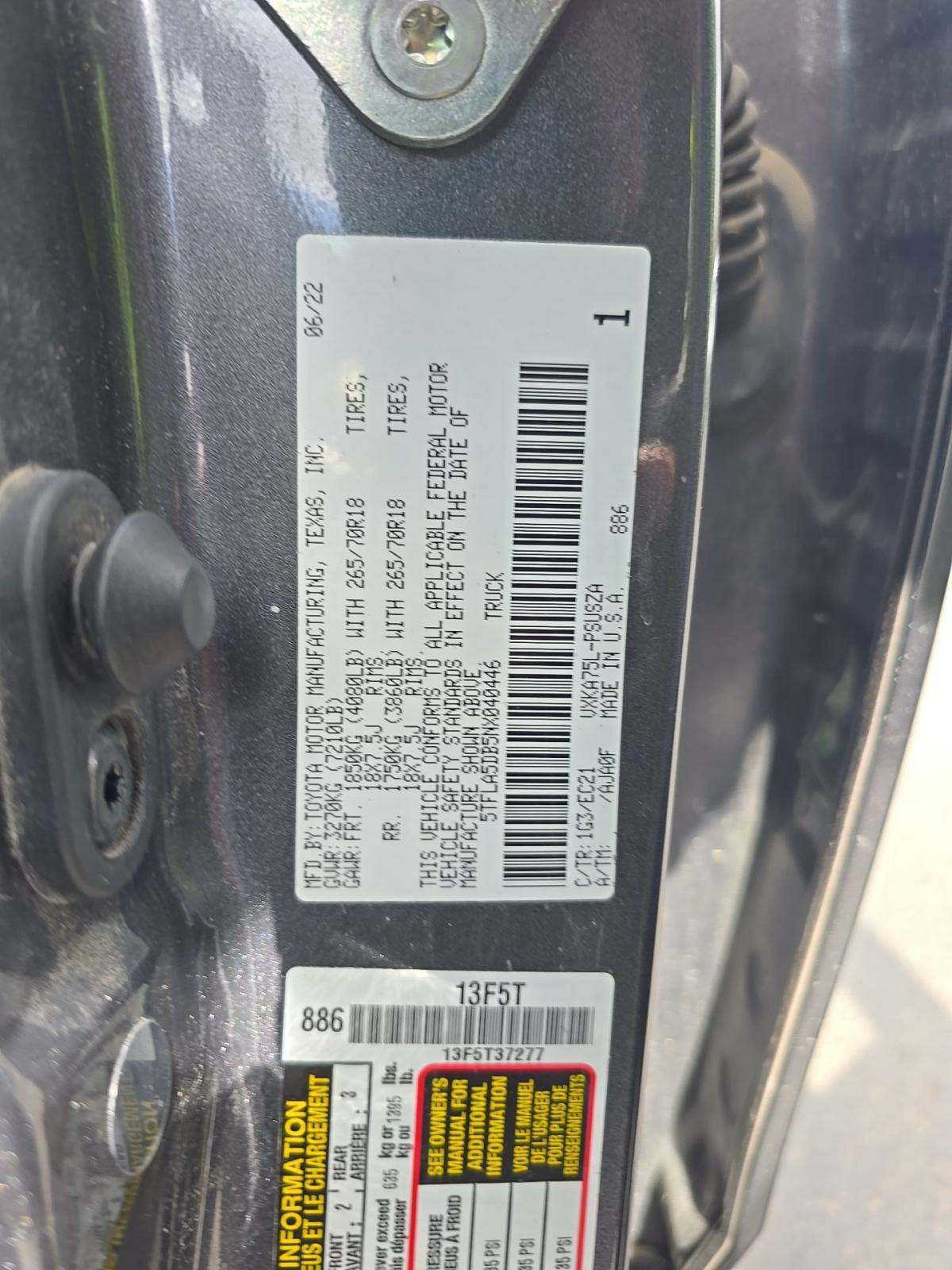 2022 Toyota Tundra SR5 AWD