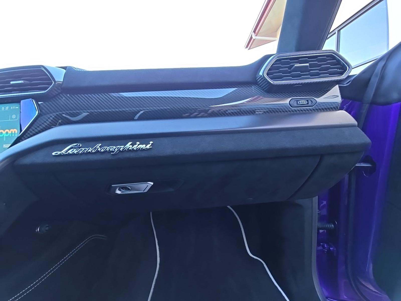 2024 Lamborghini Urus Performante AWD