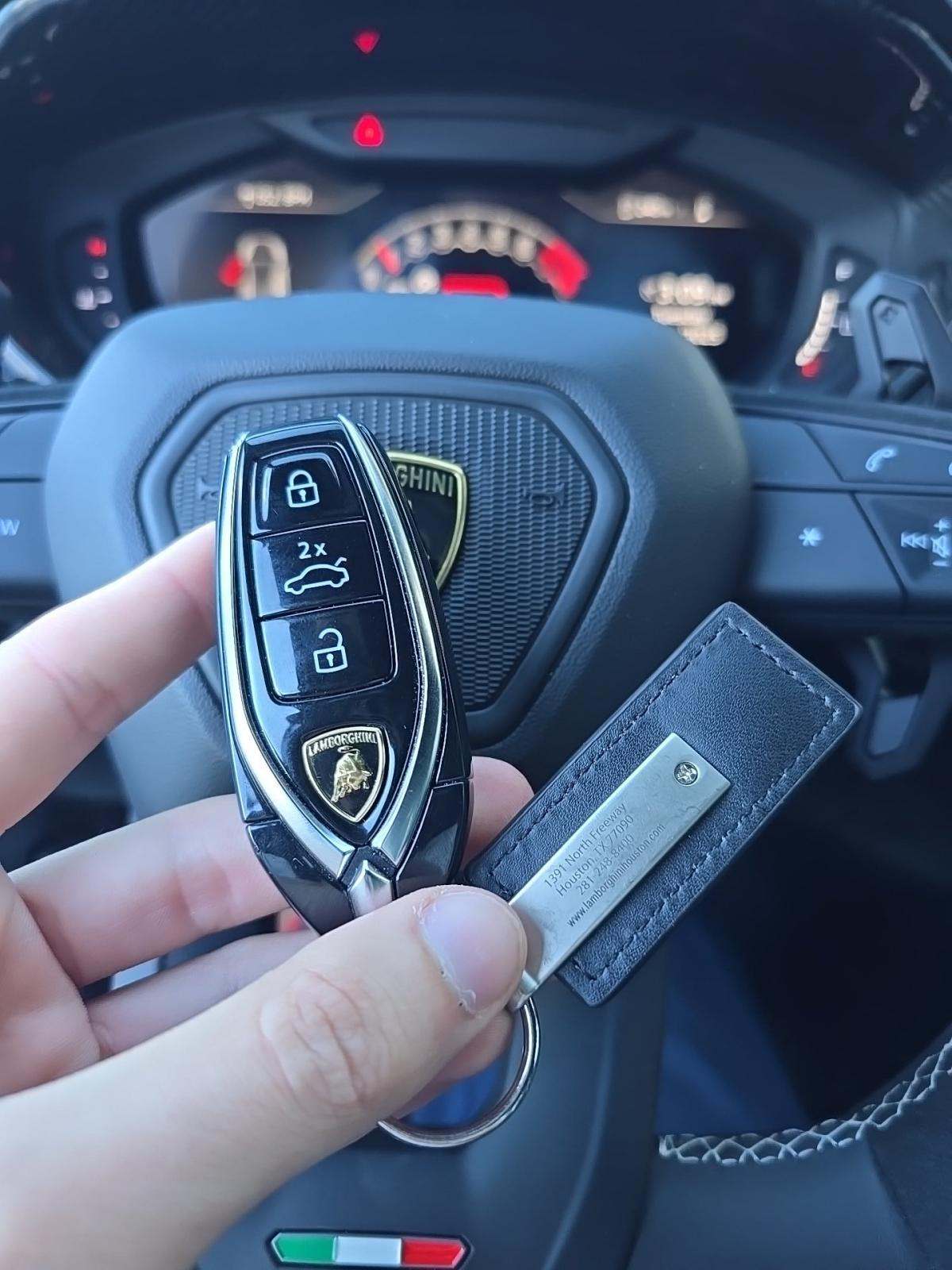 2024 Lamborghini Urus Performante AWD