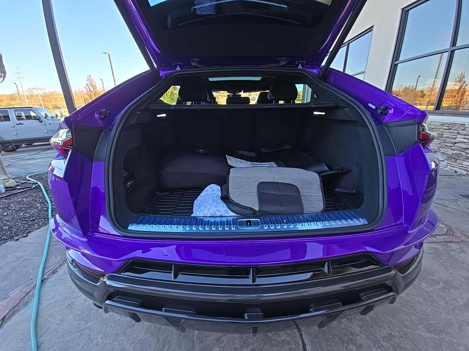 2024 Lamborghini Urus Performante AWD