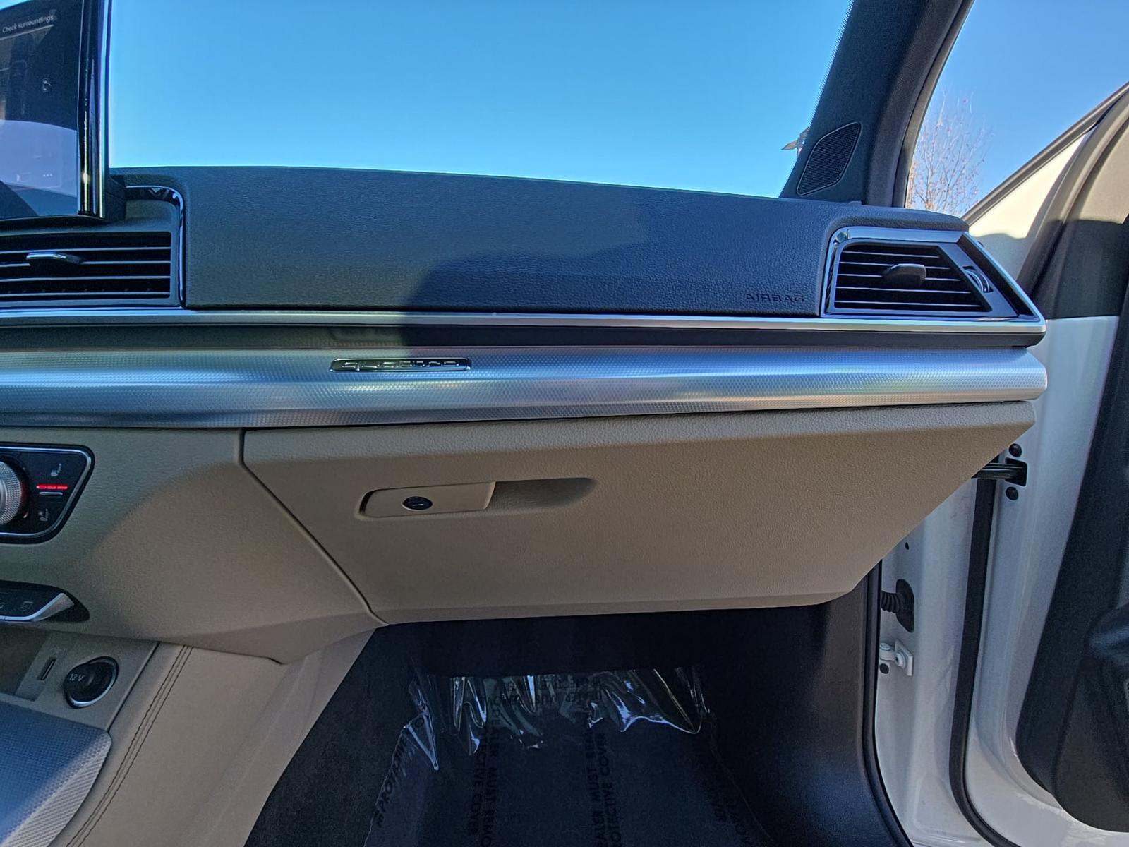 2024 Audi Q5 S line Prestige AWD