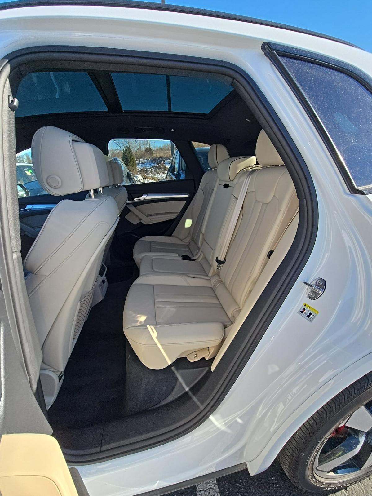 2024 Audi Q5 S line Prestige AWD