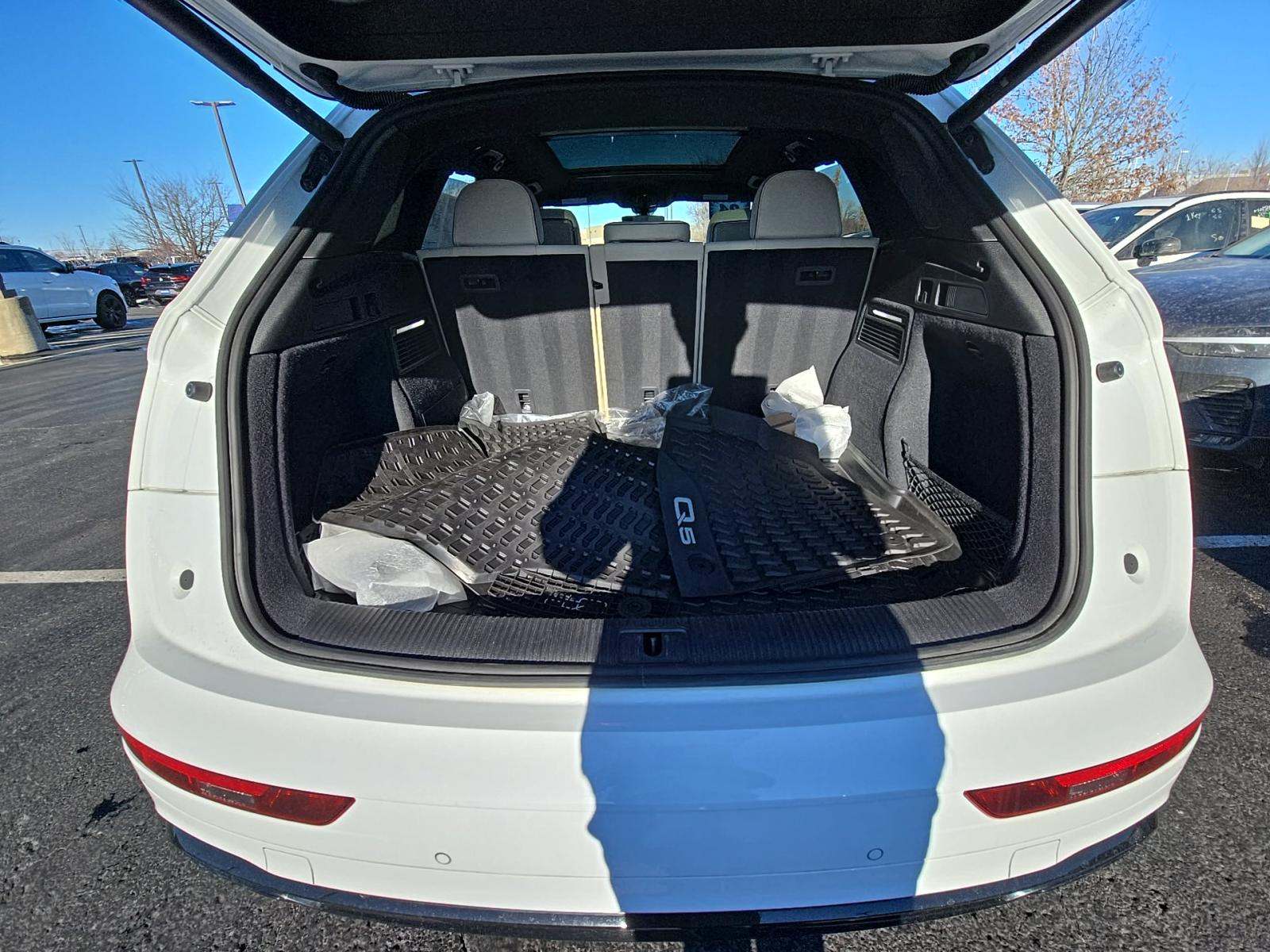 2024 Audi Q5 S line Prestige AWD