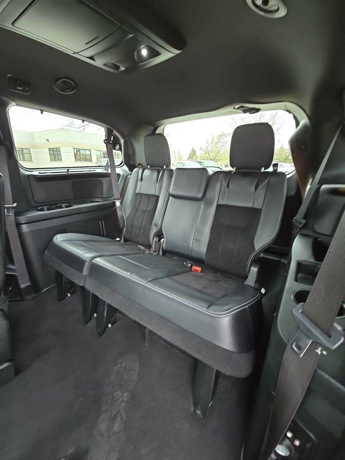 2017 Dodge Grand Caravan SXT FWD