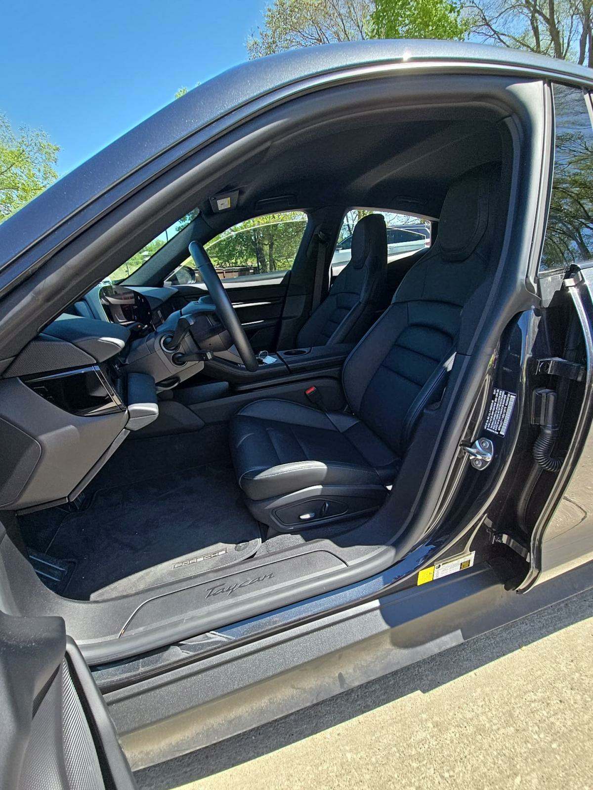 2022 Porsche Taycan Base RWD