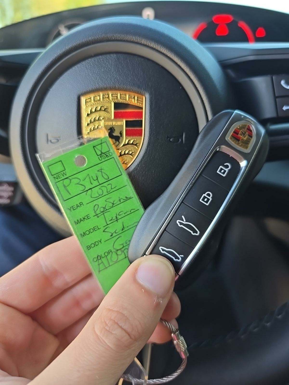 2022 Porsche Taycan Base RWD