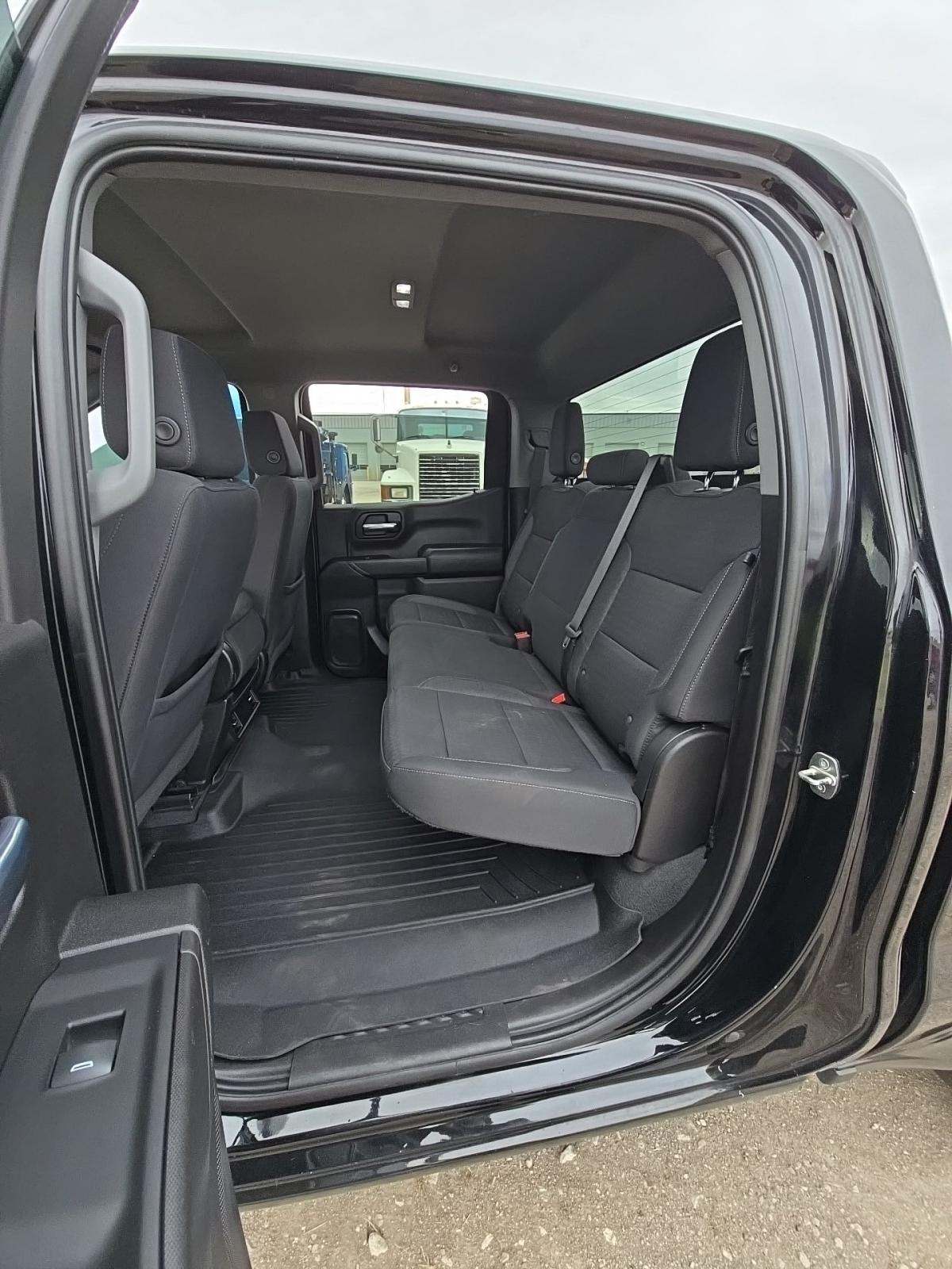 2023 Chevrolet Silverado 1500 Custom Trail Boss AWD