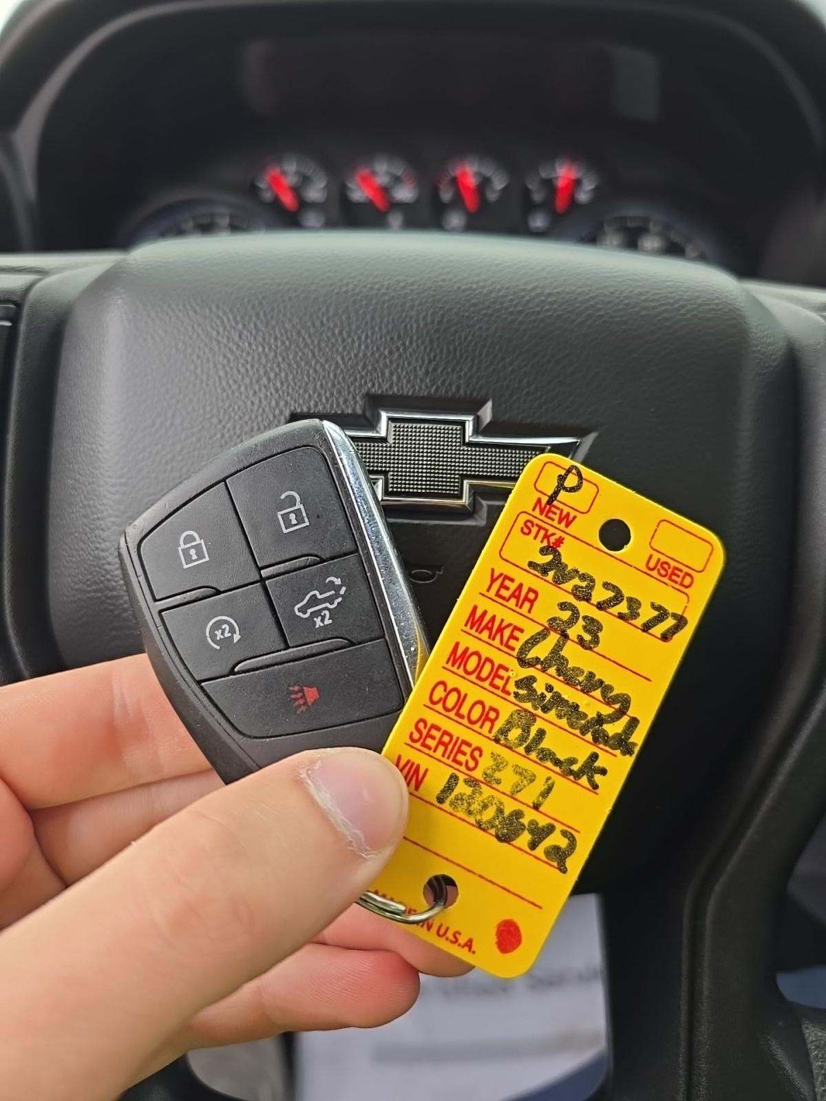 2023 Chevrolet Silverado 1500 Custom Trail Boss AWD