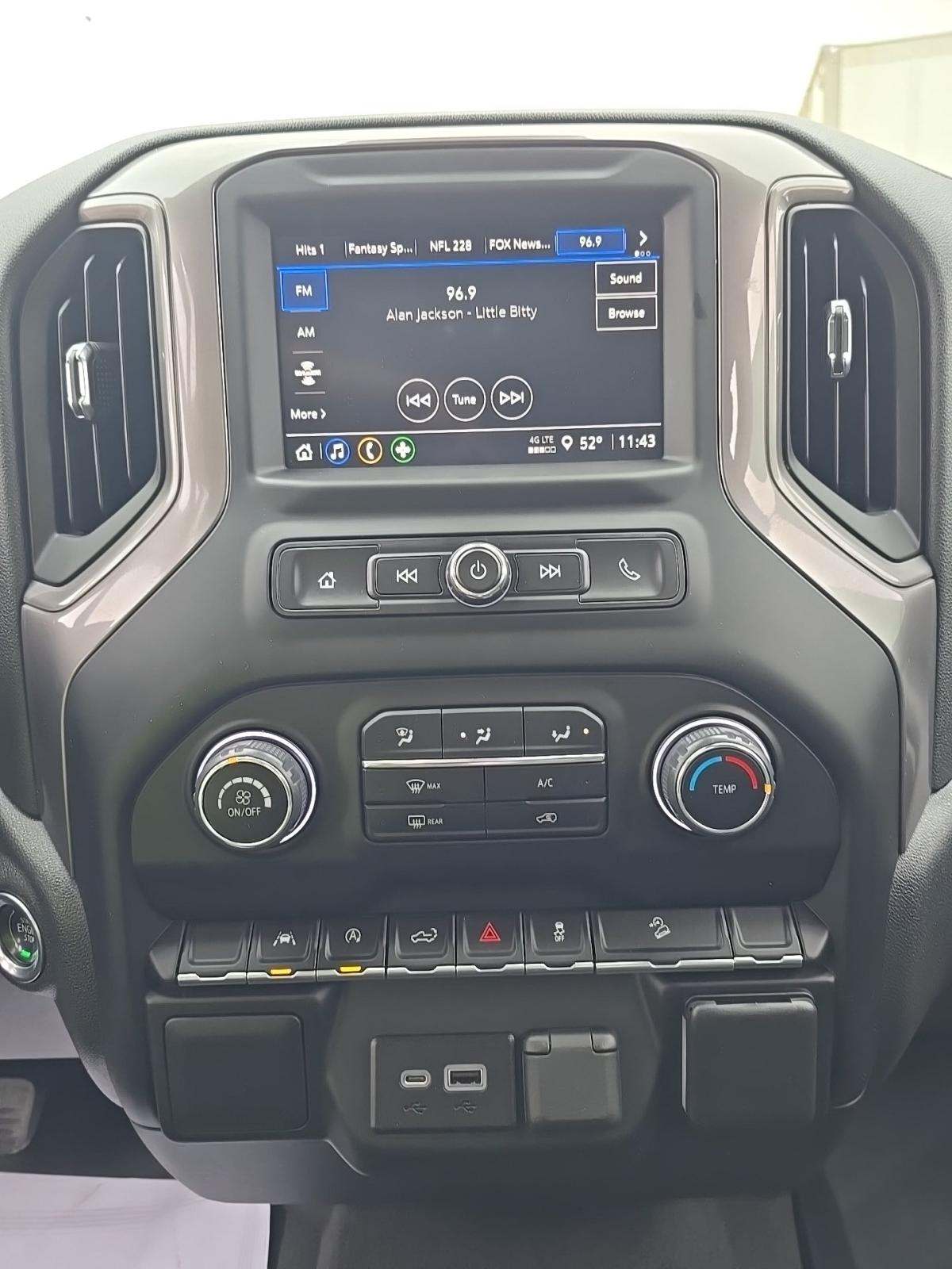 2023 Chevrolet Silverado 1500 Custom Trail Boss AWD