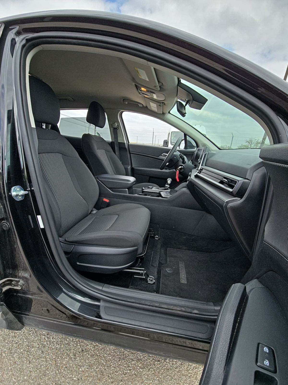 2024 Kia Sportage LX AWD