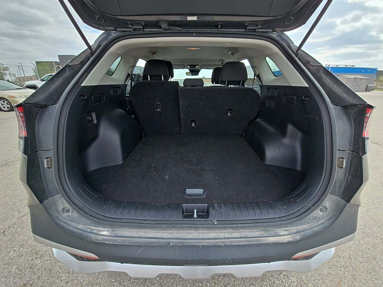 2024 Kia Sportage LX AWD