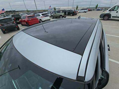 2018 Land Rover Range Rover Velar R-Dynamic SE AWD