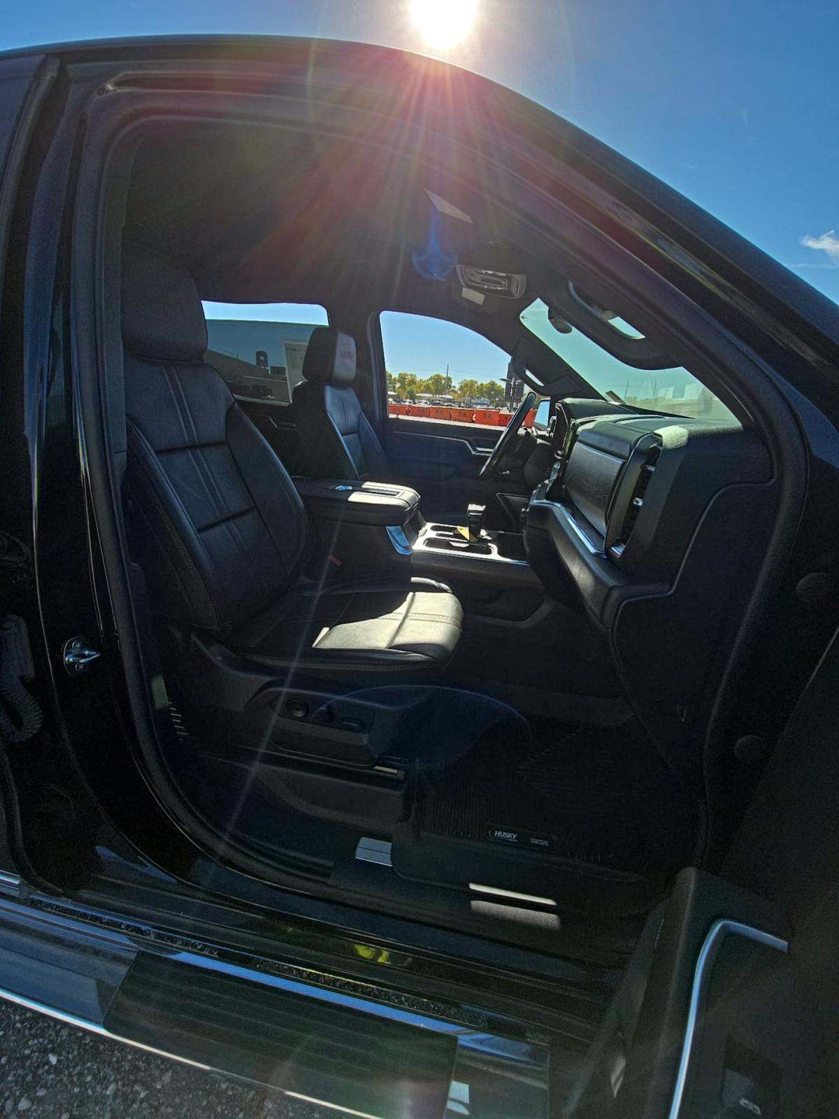 2022 Chevrolet Silverado 1500 High Country AWD