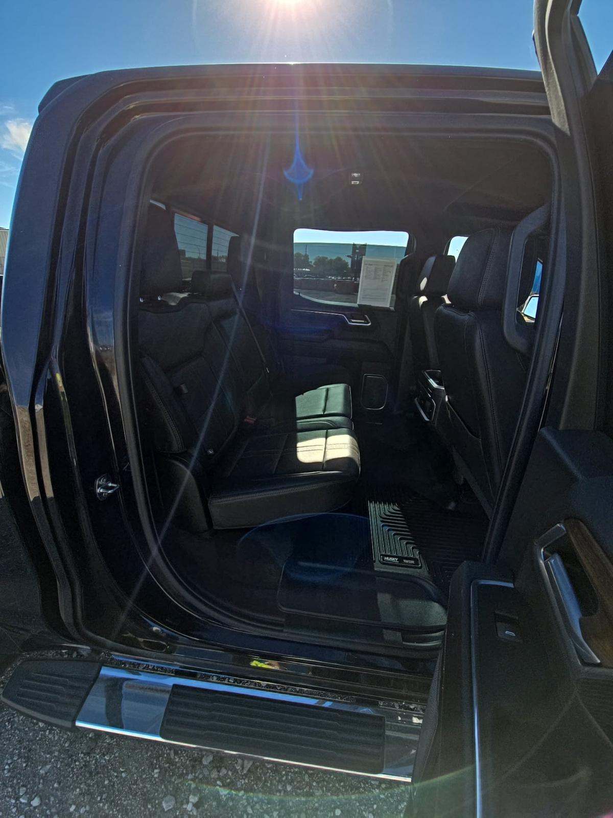 2022 Chevrolet Silverado 1500 High Country AWD