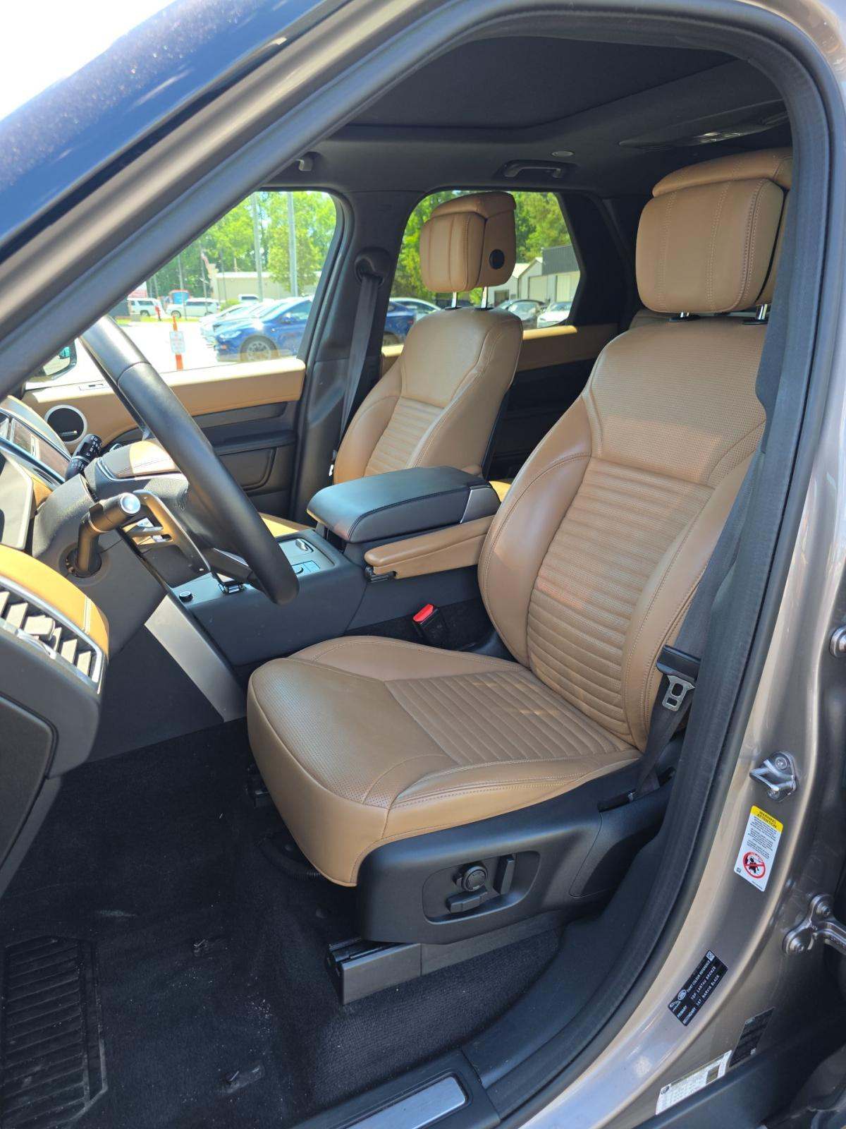 2023 Land Rover Discovery R-Dynamic HSE AWD