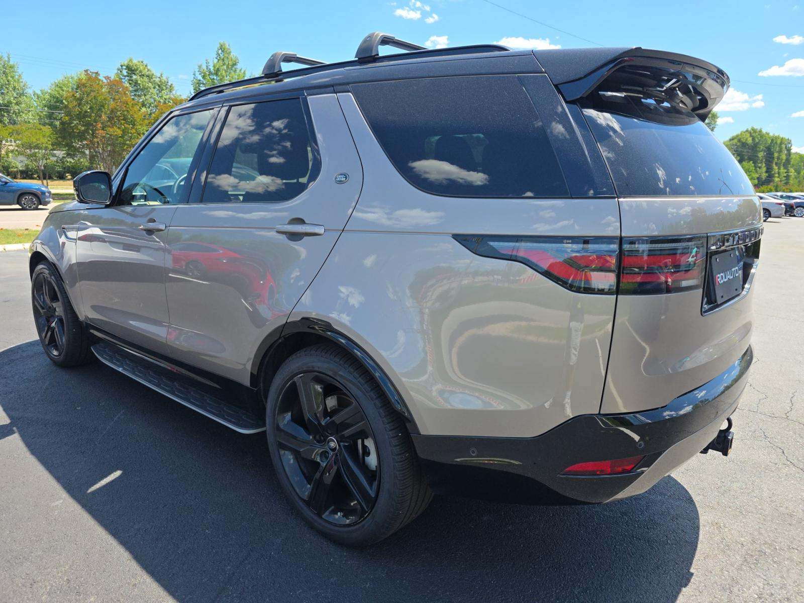 2023 Land Rover Discovery R-Dynamic HSE AWD
