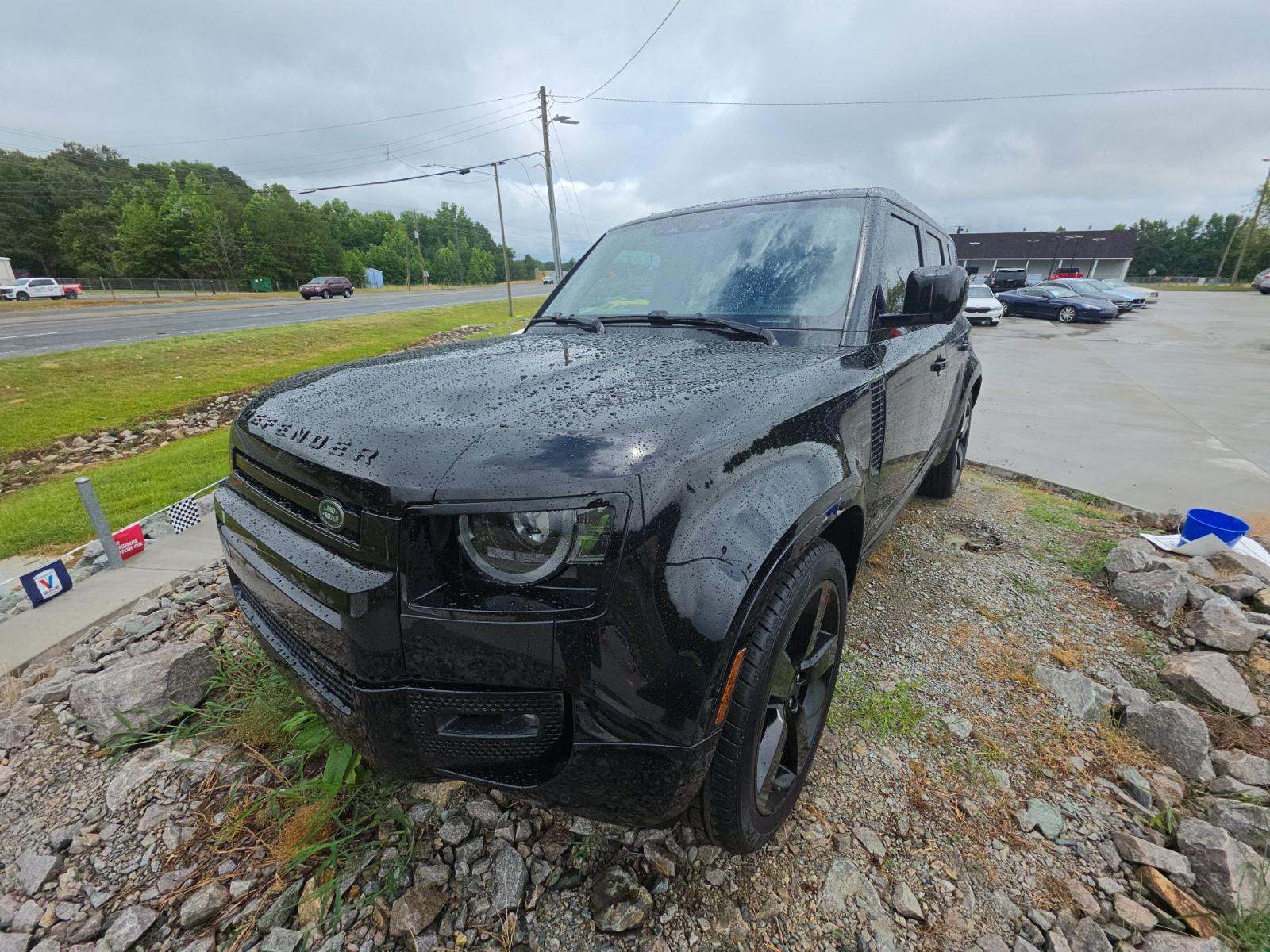 2023 Land Rover Defender 110 X-Dynamic SE AWD