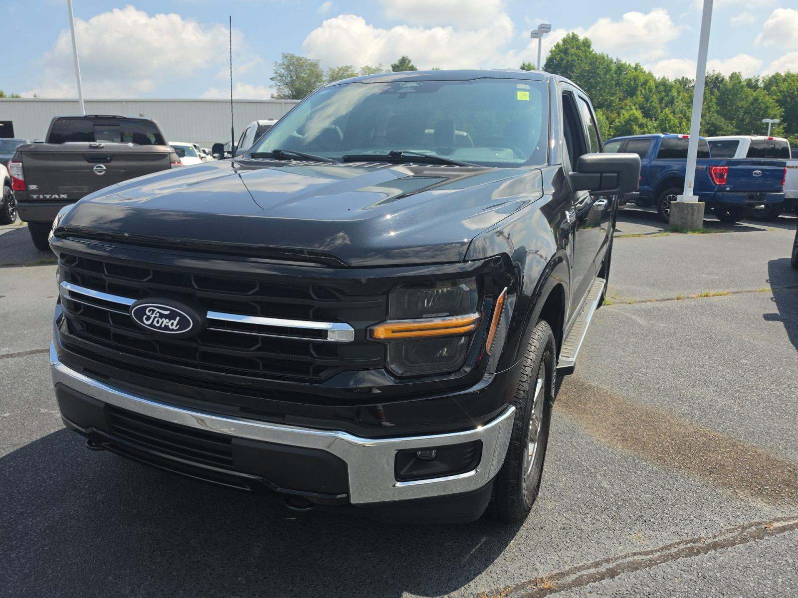 2025 Ford F-150 XLT AWD