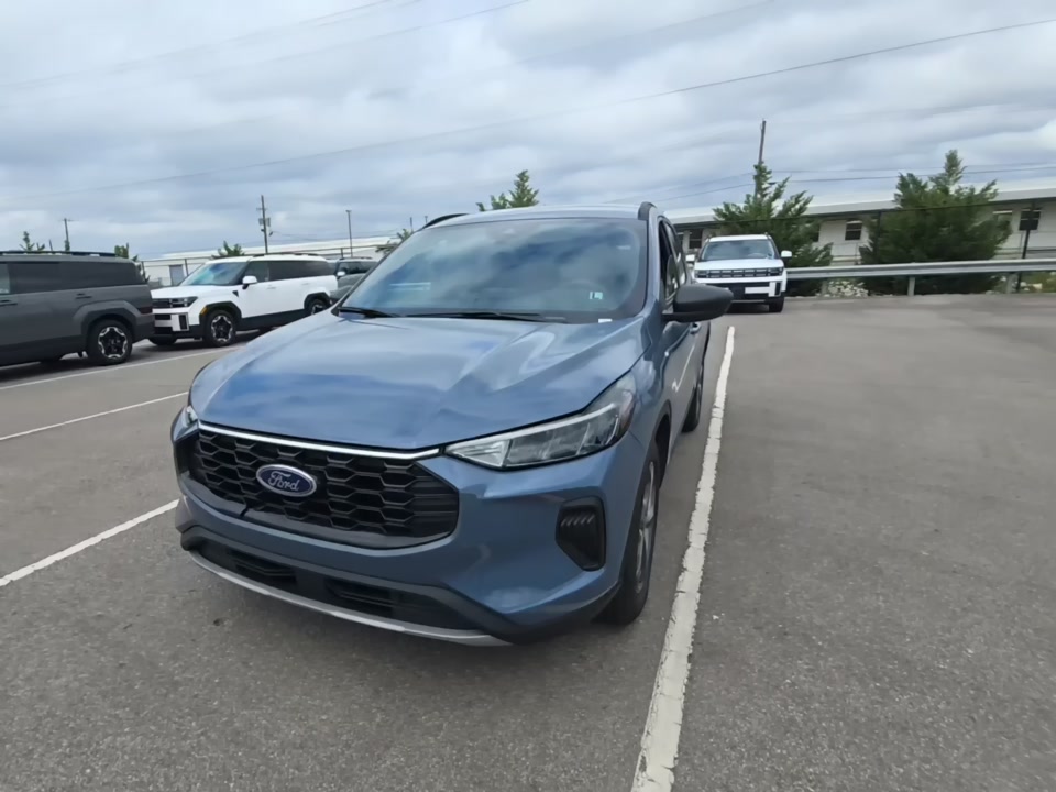 2025 Ford Escape ST-Line FWD
