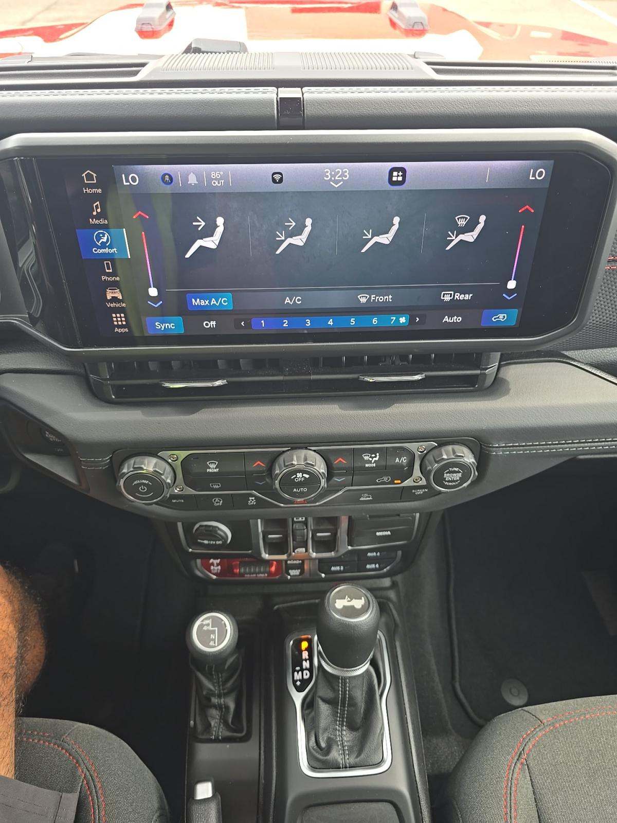 2026 Jeep Wrangler Rubicon AWD