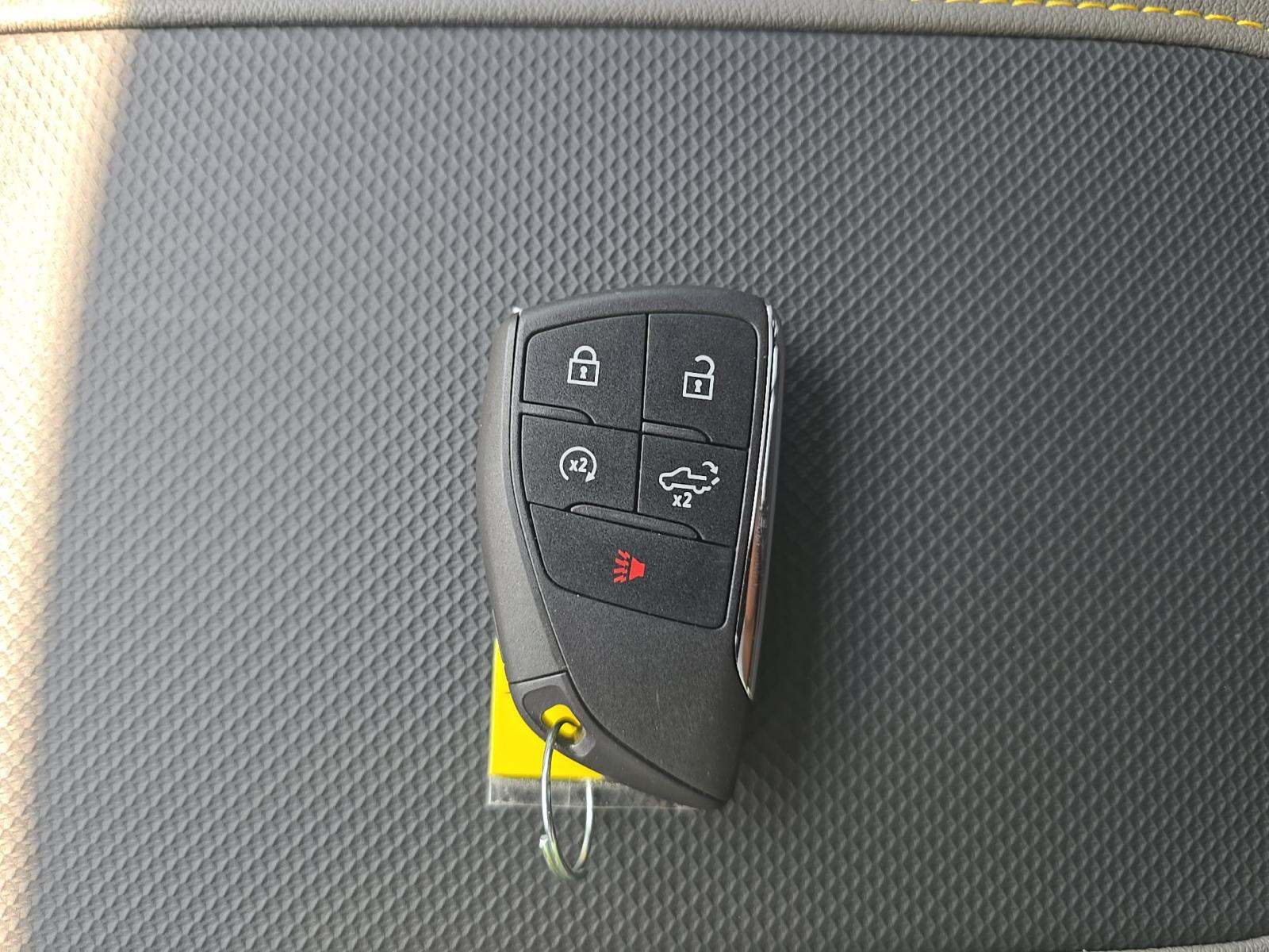 CHEVROLET SILVERADO - 4