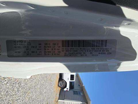 JEEP UNLIMITED SAHARA - 1