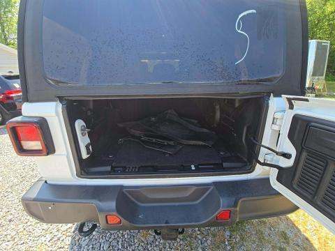 JEEP UNLIMITED SAHARA - 10