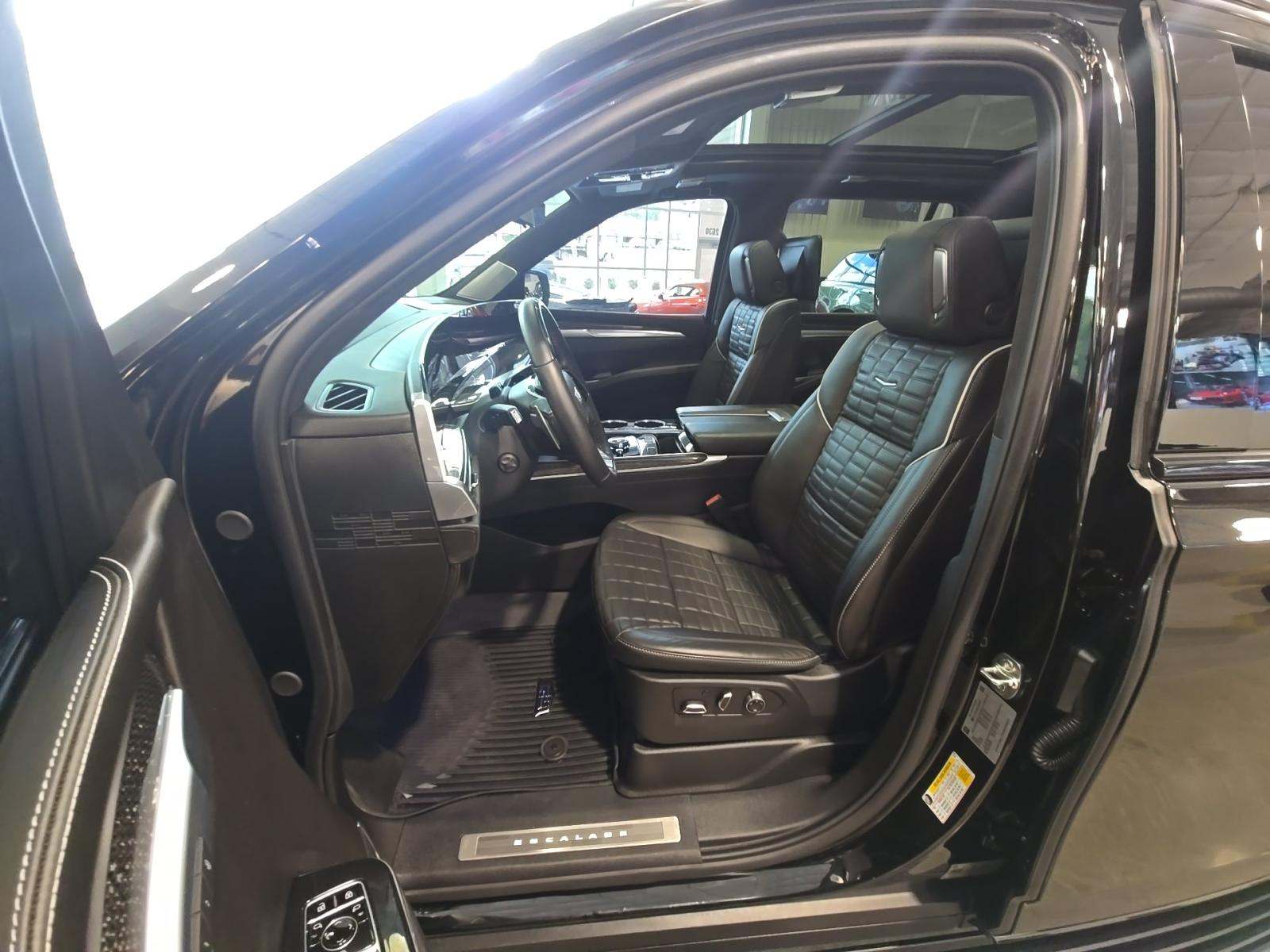 2025 Cadillac Escalade V-Series AWD
