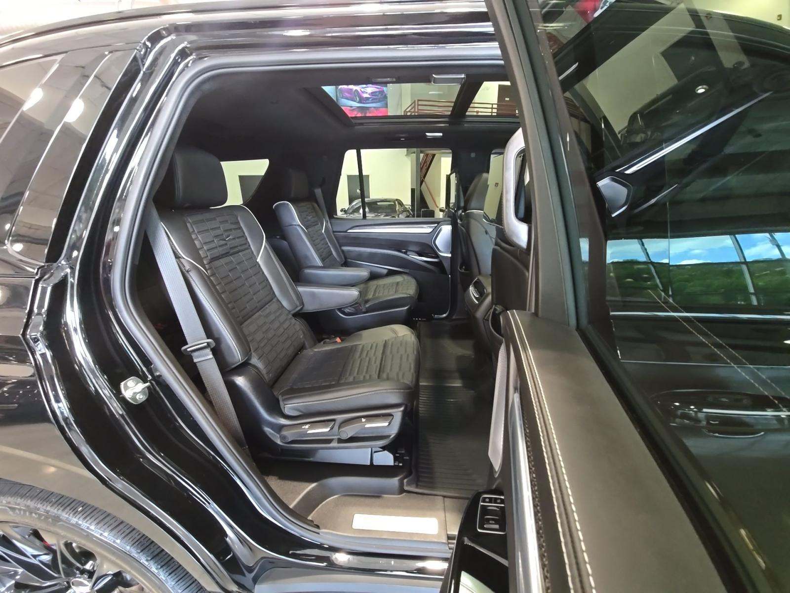 2025 Cadillac Escalade V-Series AWD