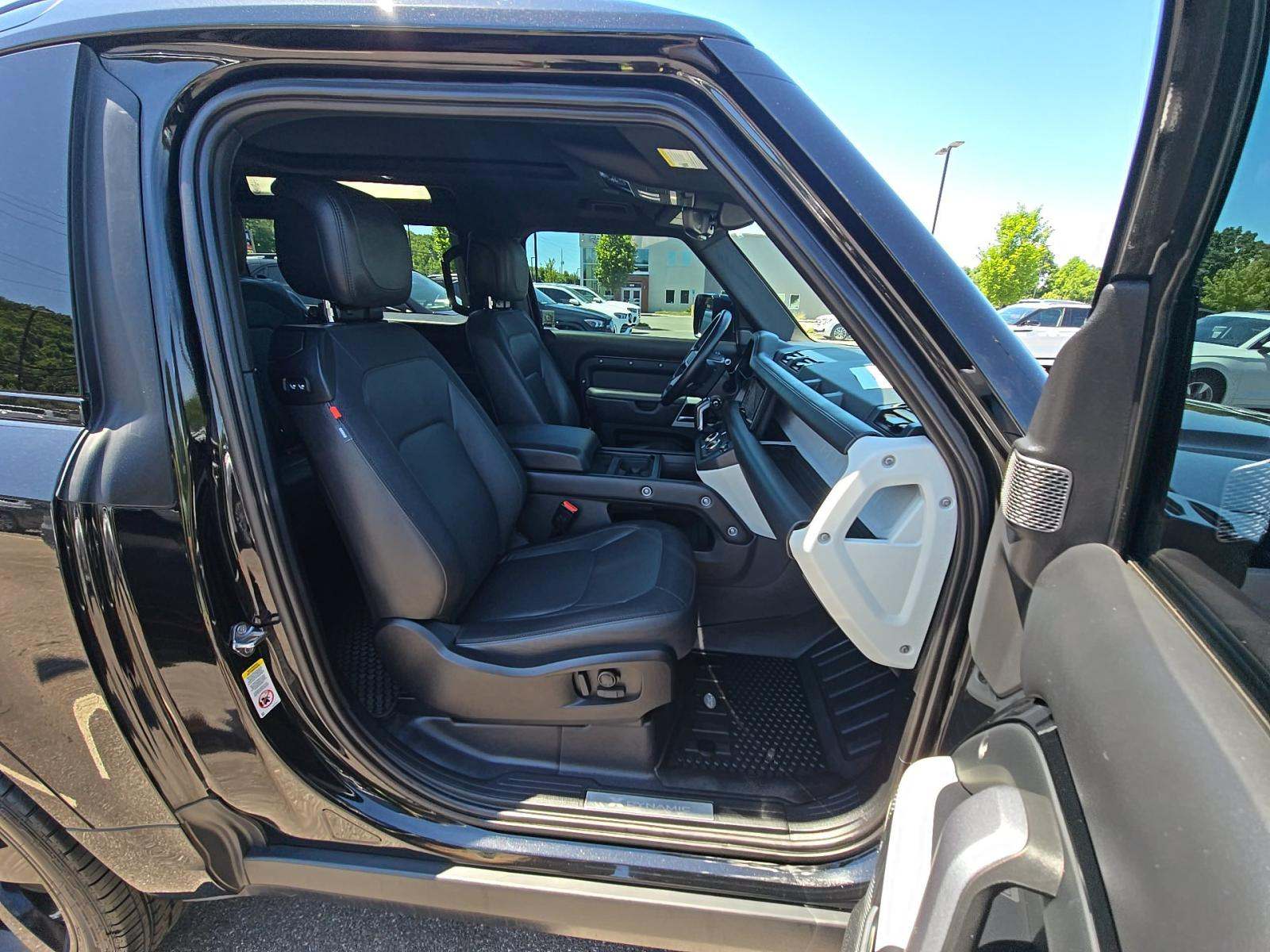 2023 Land Rover Defender 90 X-Dynamic SE AWD