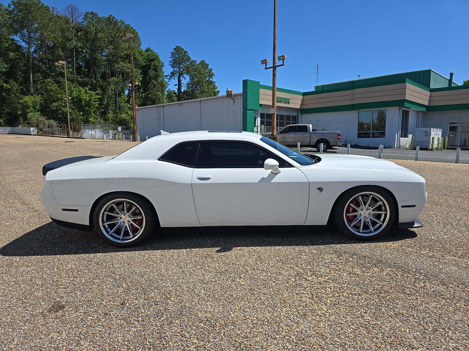 DODGE CHALLENGER - 4