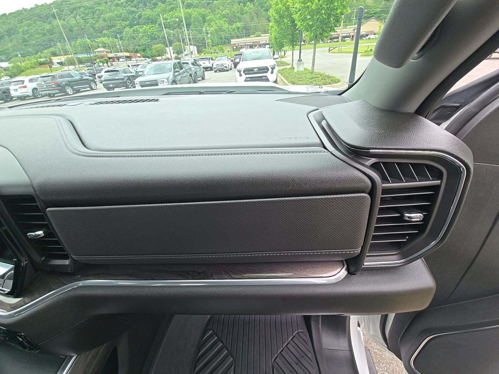 2025 Chevrolet Silverado 1500 LTZ AWD