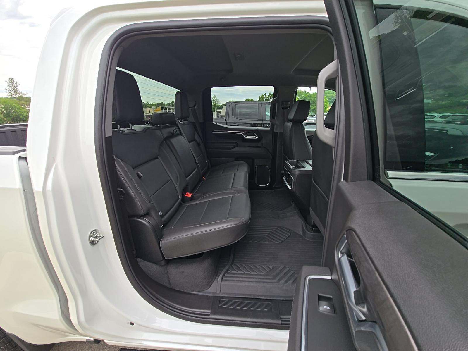 2025 Chevrolet Silverado 1500 LTZ AWD