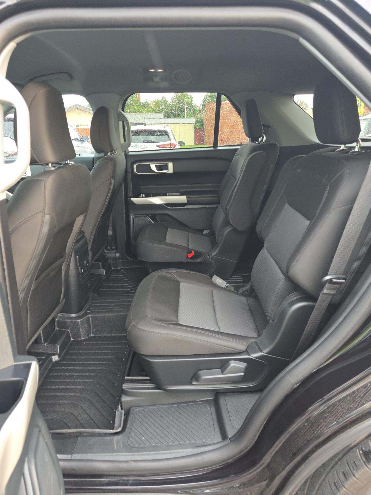 2023 Ford Explorer XLT RWD